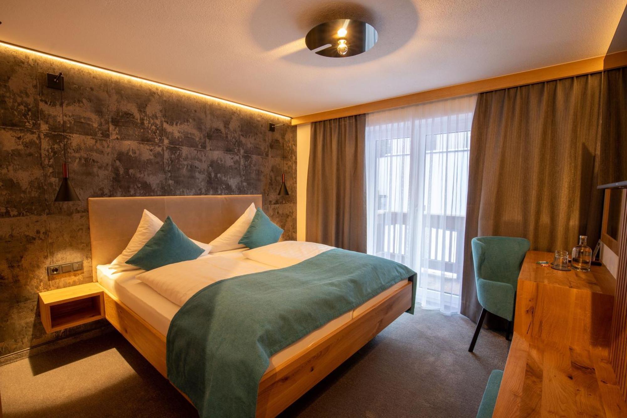 Hotel Garni Subretta Ischgl Exterior photo